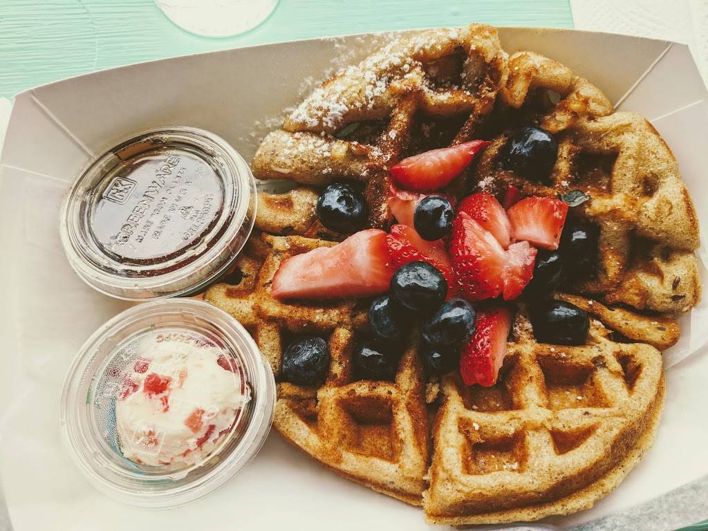 Jonis | restaurant | 28 S Etna Ave Ste 9, Montauk, NY 11954, USA | 6316683663 OR +1 631-668-3663