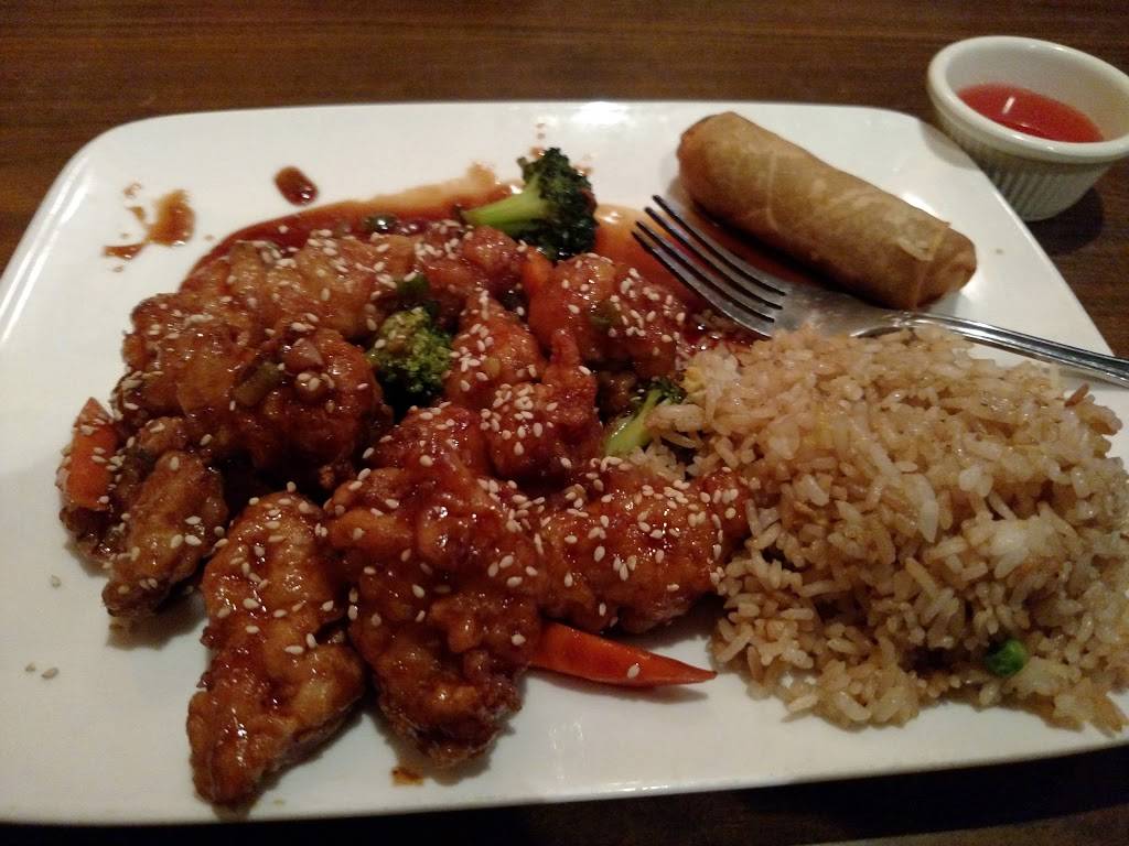 Fusion 108 | restaurant | 10010 Rose Commons Dr, Huntersville, NC 28078, USA | 7049920808 OR +1 704-992-0808