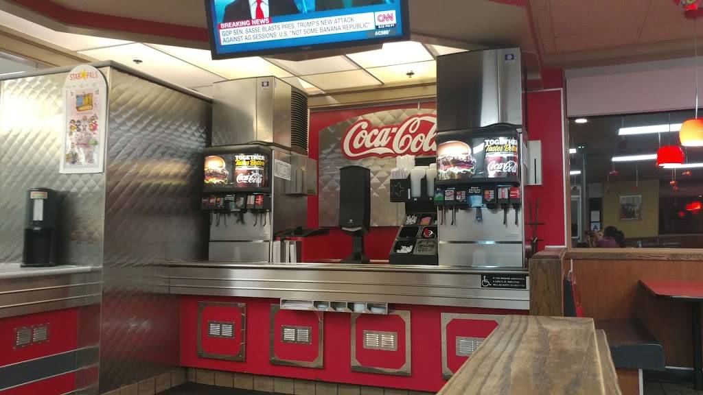 Carls Jr. | restaurant | 22700 Centerpoint Dr, Moreno Valley, CA 92553, USA | 9516970310 OR +1 951-697-0310