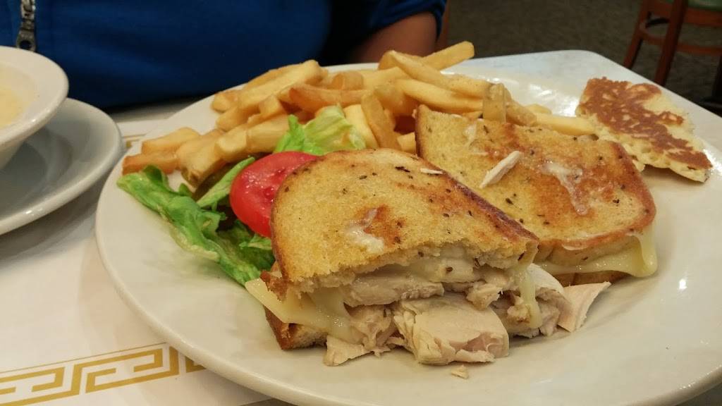 Portage House of Pancakes | restaurant | 5900 US-6, Portage, IN 46368, USA | 2197629588 OR +1 219-762-9588