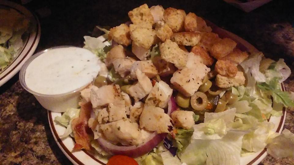 The Pour House Tavern | restaurant | 626 N Main St, Bruce, WI 54819, USA | 7158684635 OR +1 715-868-4635