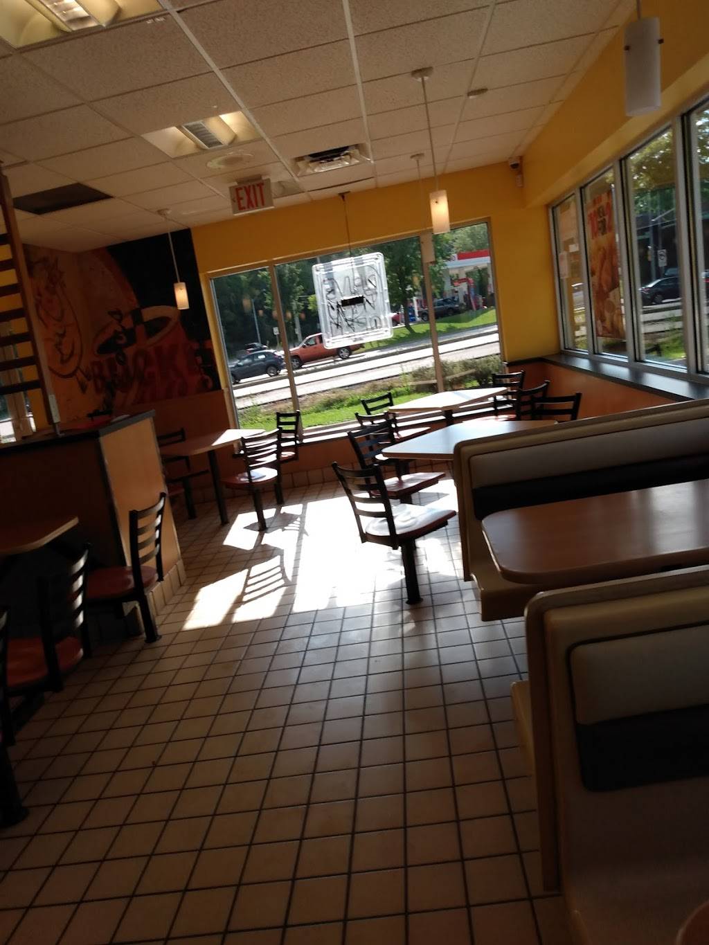 Taco Bell | meal takeaway | 951 Homer Watson Blvd, Kitchener, ON N2C 1L8, Canada | 5197489051 OR +1 519-748-9051