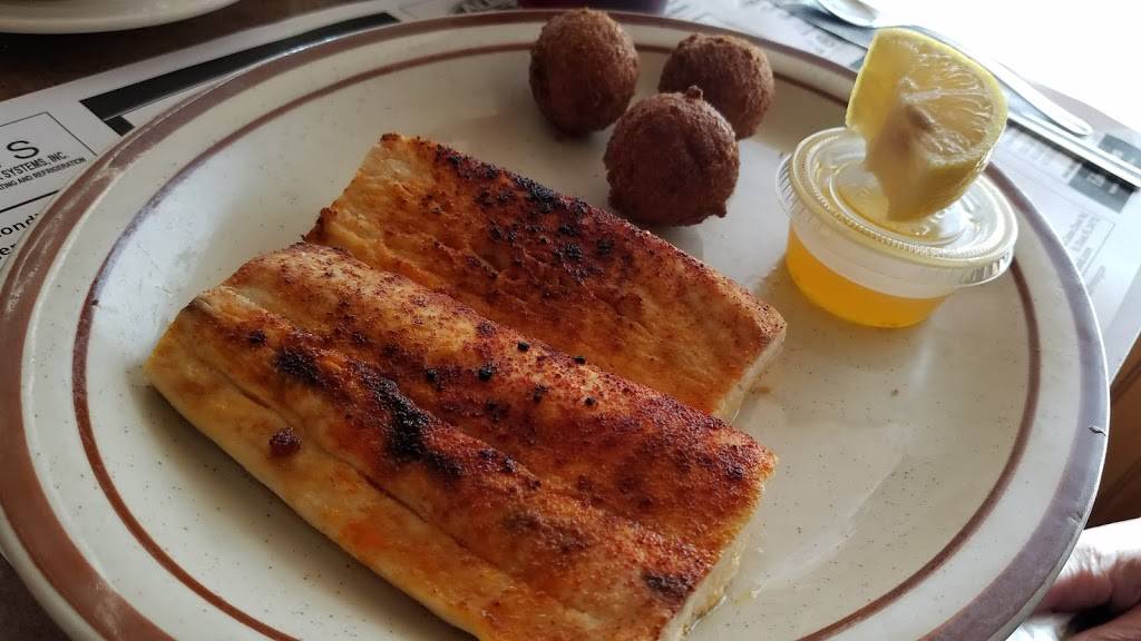 The Catfish Place | restaurant | 2324 13th St, St Cloud, FL 34769, USA | 4078925771 OR +1 407-892-5771