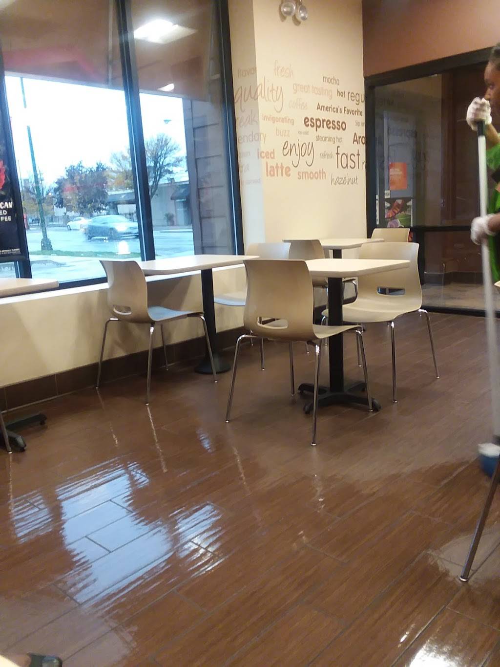 Dunkin Donuts | cafe | 1465 W 95th St, Chicago, IL 60643, USA | 7739418586 OR +1 773-941-8586