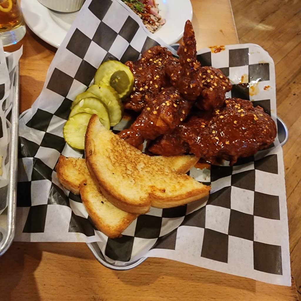 Charlees Chicken | restaurant | 614 S Polk St, Amarillo, TX 79101, USA | 8063764700 OR +1 806-376-4700