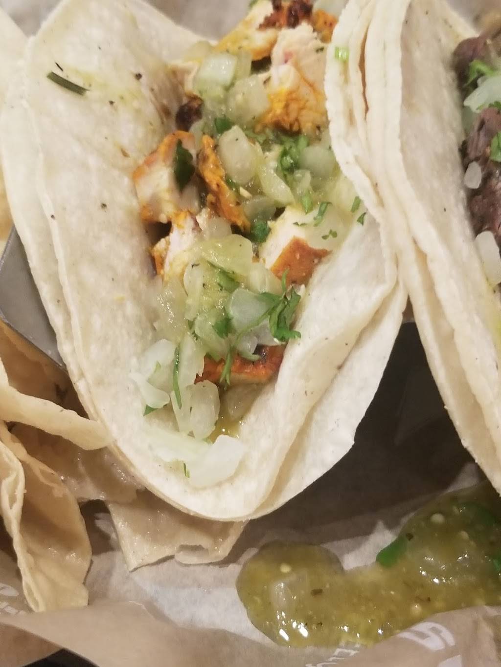 Sharkys Woodfired Mexican Grill | restaurant | 265 N Moorpark Rd A, Thousand Oaks, CA 91360, USA | 8053717978 OR +1 805-371-7978