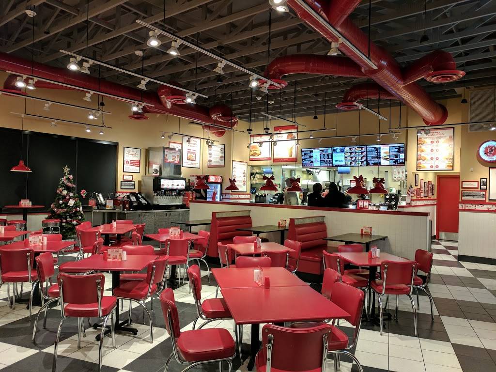 Freddys Frozen Custard & Steakburgers | restaurant | 19020 W 151st Terrace, Olathe, KS 66062, USA | 9137820503 OR +1 913-782-0503