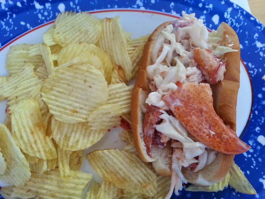 Surry Seafood Co | restaurant | 60 Weld St, Dixfield, ME 04224, USA | 2075629900 OR +1 207-562-9900