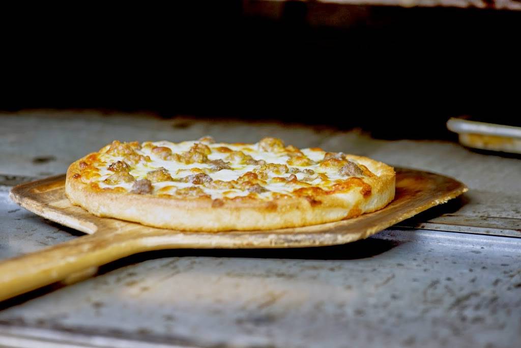 Terryville Pizza | restaurant | 211 Main St, Terryville, CT 06786, USA | 8605821468 OR +1 860-582-1468