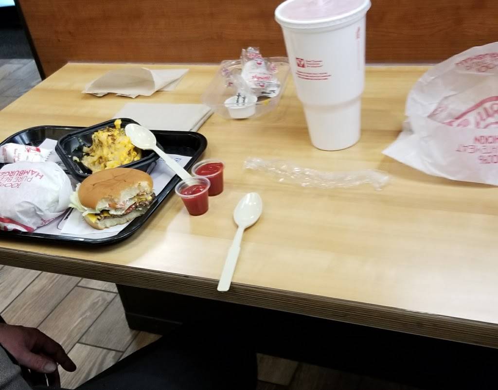 Wendys | restaurant | 8040 S Broadway, Littleton, CO 80122, USA | 3033479476 OR +1 303-347-9476