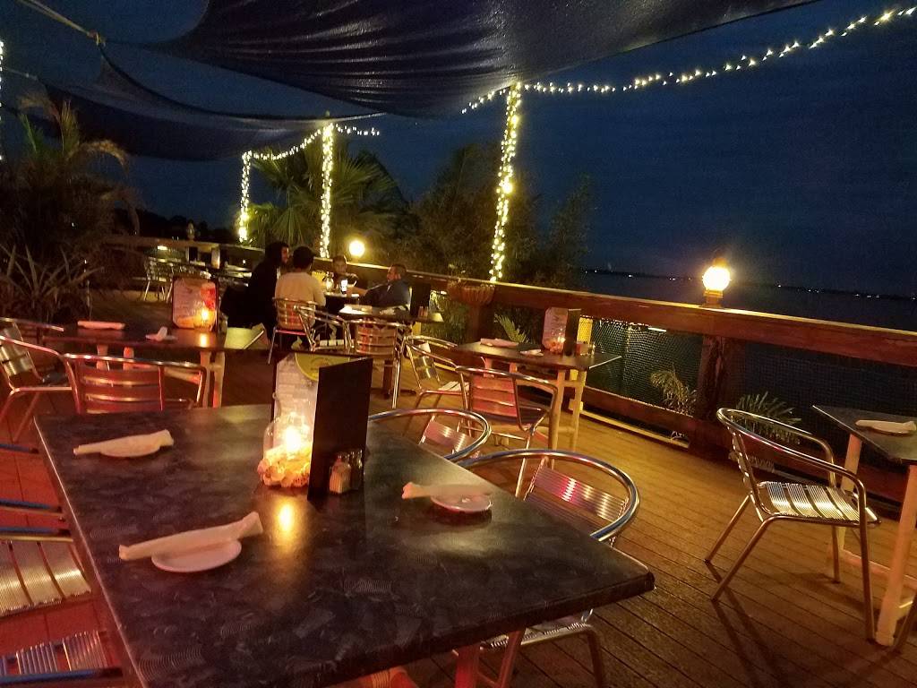 Bonefish Willys Riverfront Grille | restaurant | 2459 Pineapple Ave # B, Melbourne, FL 32935, USA | 3212538888 OR +1 321-253-8888