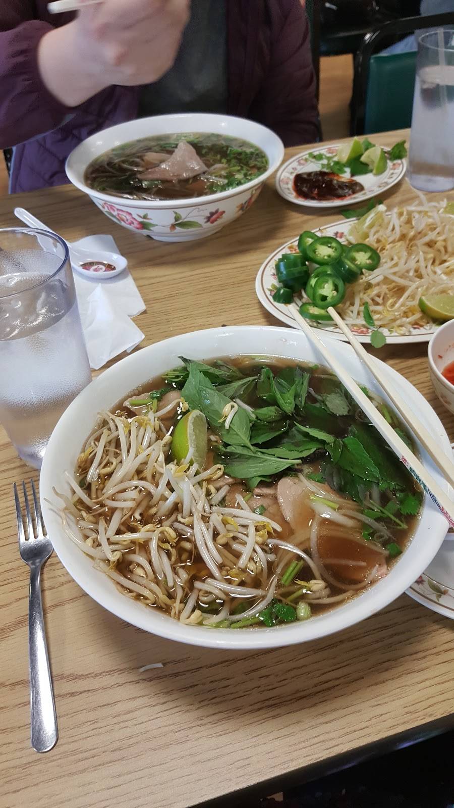 Saigon Grill | restaurant | 2929 N Roxboro St, Durham, NC 27704, USA | 9193999800 OR +1 919-399-9800