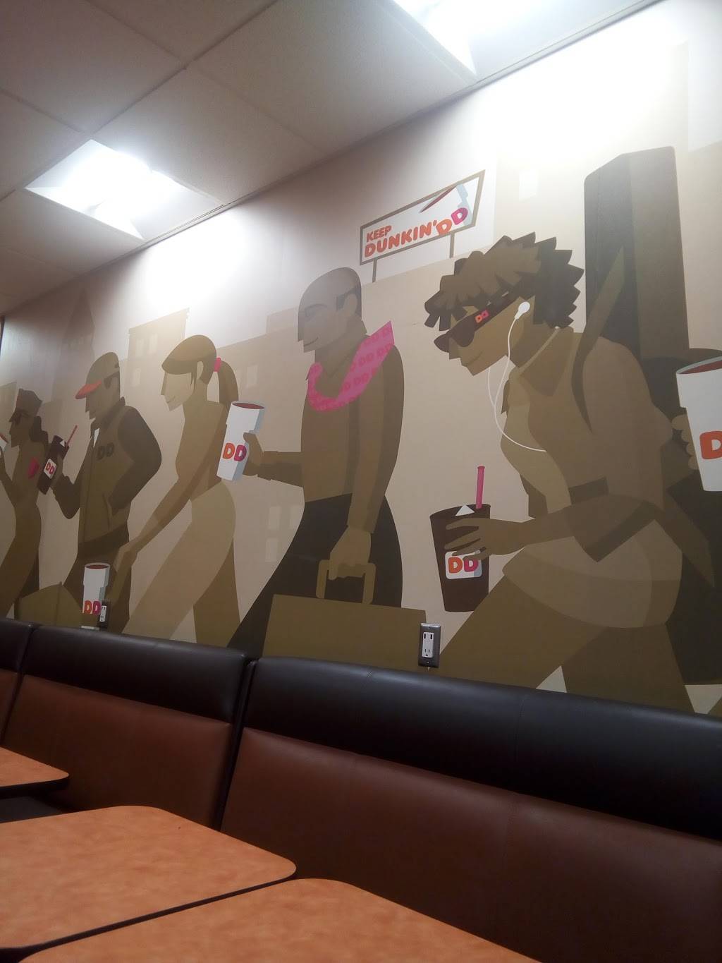 Dunkin | bakery | 366 Centre St, Quincy, MA 02169, USA | 6173764764 OR +1 617-376-4764