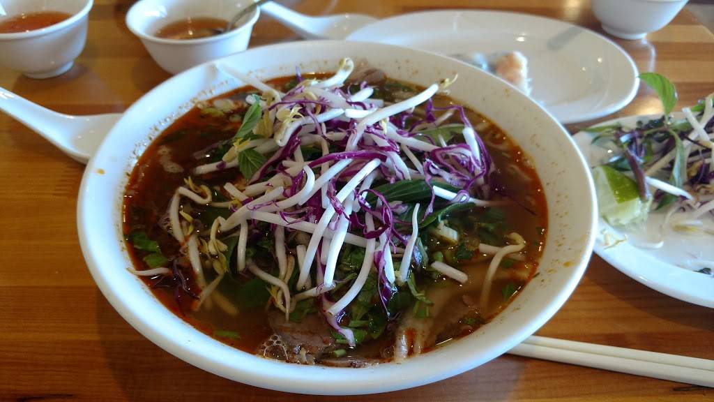 Vietnam Cafe Restaurant | cafe | 179 Penn Ave, Telford, PA 18969, USA | 2157233335 OR +1 215-723-3335