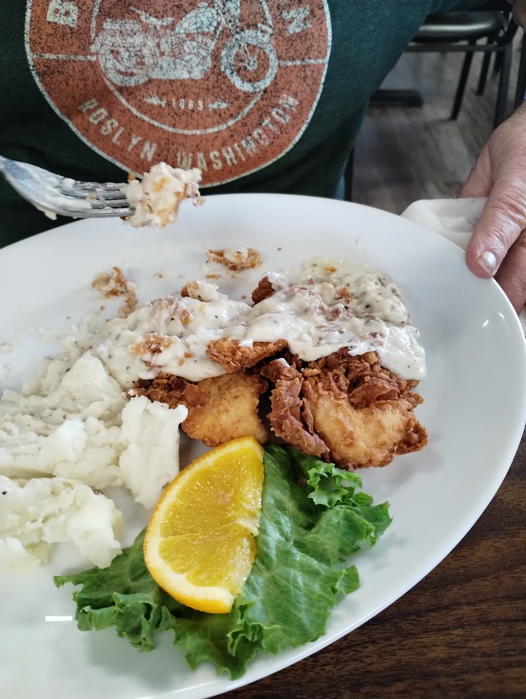 Hickory Inn Cafe | restaurant | 1004 Vega Blvd, Vega, TX 79092, USA | 8062672569 OR +1 806-267-2569