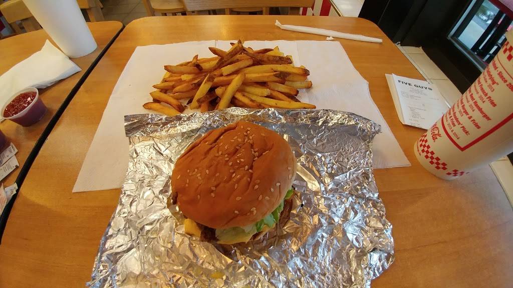 Five Guys | meal takeaway | 9 Medway Rd, Milford, MA 01757, USA | 5083810652 OR +1 508-381-0652