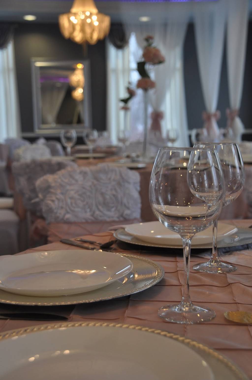 The Inn on Sheridan | cafe | 2723 Sheridan Rd, Zion, IL 60099, USA | 8478724000 OR +1 847-872-4000