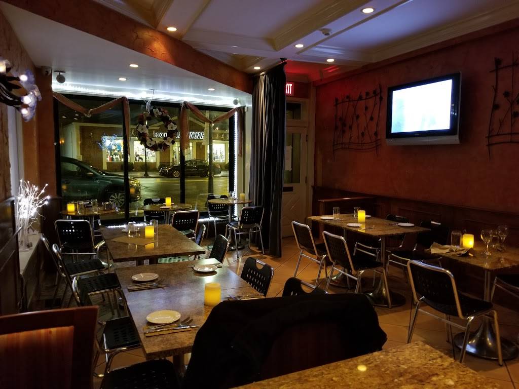 Aurora’s | restaurant | 1603 Post Rd, Fairfield, CT 06824, USA | 2032595800 OR +1 203-259-5800