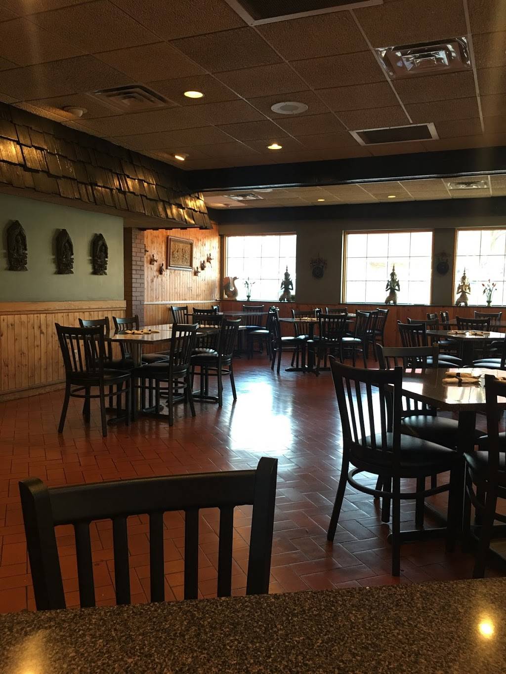 Bangkok Cuisine | restaurant | 727 N Main St, Rochester, MI 48307, USA | 2486528841 OR +1 248-652-8841