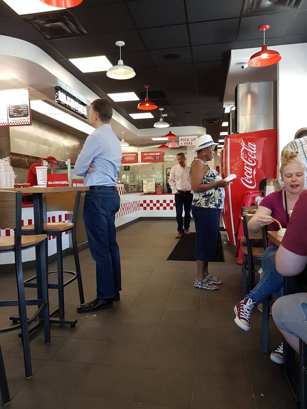 Five Guys | meal takeaway | 507 Quince Orchard Rd, Gaithersburg, MD 20878, USA | 2409126745 OR +1 240-912-6745