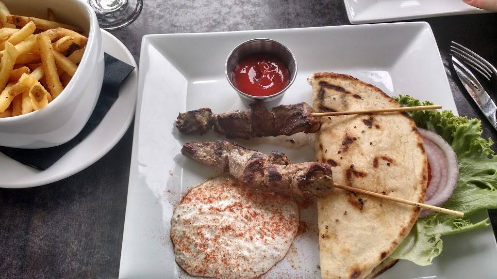 Port City Club | restaurant | 18665 Harborside Dr, Cornelius, NC 28031, USA | 7047651565 OR +1 704-765-1565