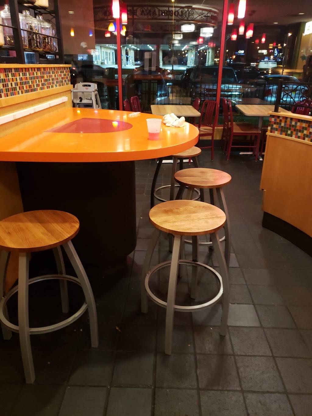 Popeyes Louisiana Kitchen | restaurant | 7525 Good Hope Rd, Milwaukee, WI 53223, USA | 4143539925 OR +1 414-353-9925