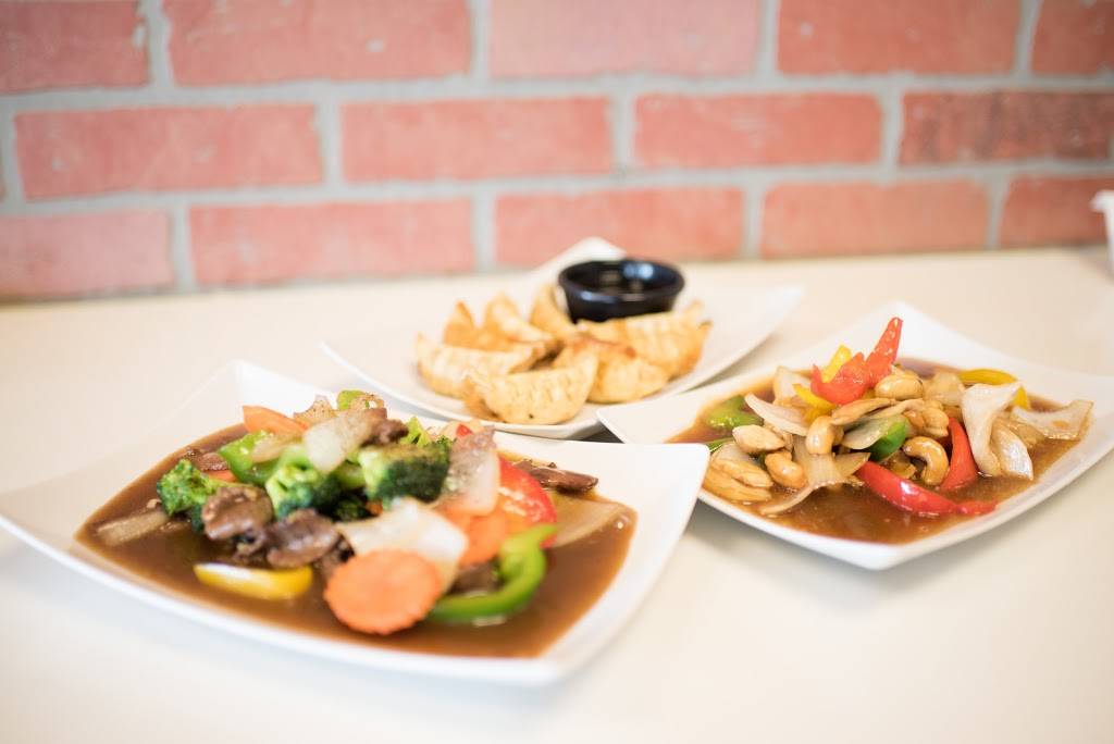 Pique Thai | restaurant | 5435 W 11000 N ste 8-9, Highland, UT 84003, USA | 3853363635 OR +1 385-336-3635