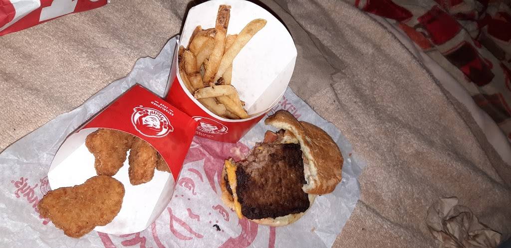 Wendys | restaurant | 1490 N Woodland Blvd, DeLand, FL 32720, USA | 3867367105 OR +1 386-736-7105