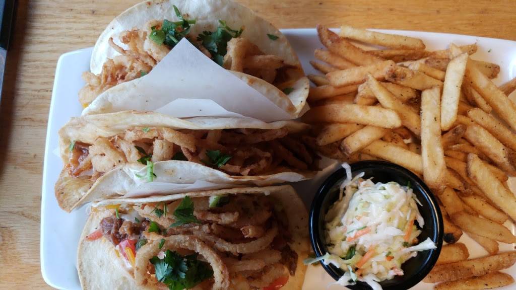 Applebees Grill + Bar | restaurant | 4929 E Pickard Rd, Mt Pleasant, MI 48858, USA | 9897792766 OR +1 989-779-2766