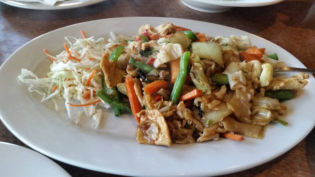 Pearl Thai Cuisine | restaurant | 870 Southampton Rd, Benicia, CA 94510, USA | 7077479777 OR +1 707-747-9777