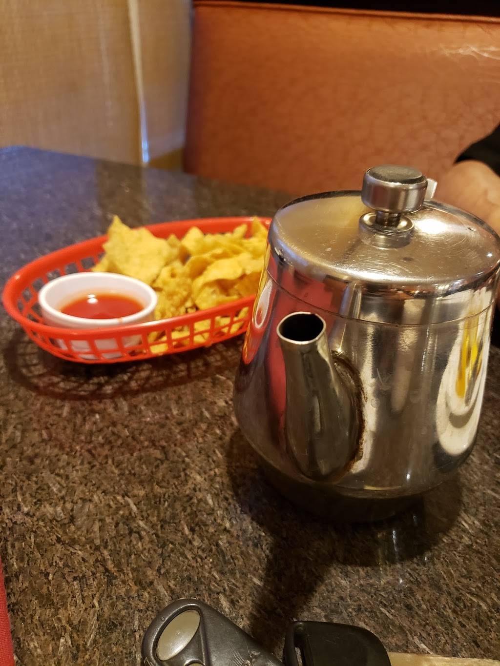 Golden Ginger | restaurant | 268 E Stetson Ave, Hemet, CA 92543, USA | 9516522266 OR +1 951-652-2266