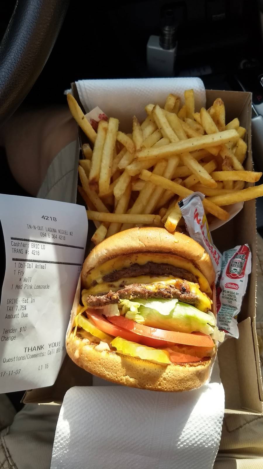 In-N-Out Burger | restaurant | 27380 La Paz Rd, Laguna Niguel, CA 92677, USA | 8007861000 OR +1 800-786-1000
