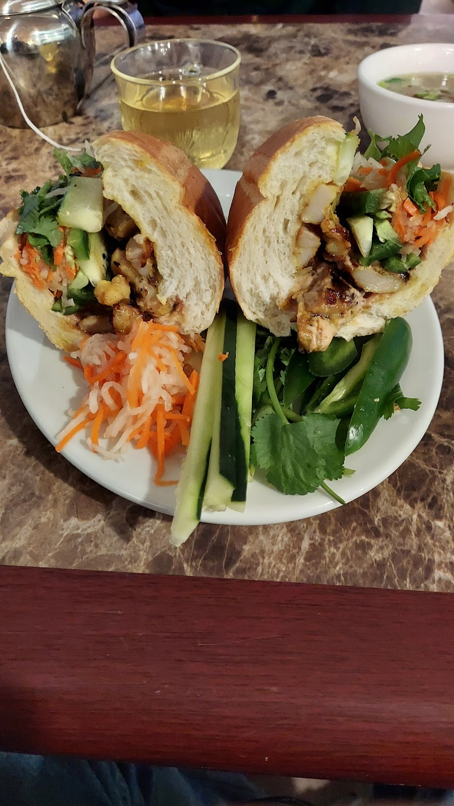 Lunars Pho | restaurant | 757 S 38th St, Tacoma, WA 98418, USA | 2534726153 OR +1 253-472-6153