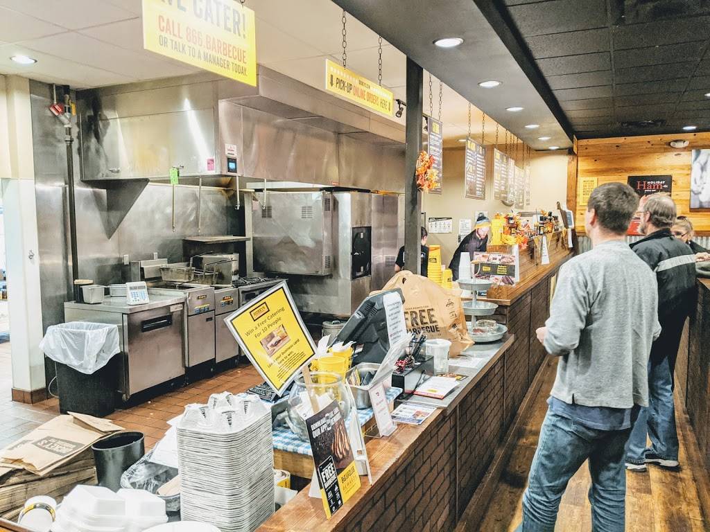 Dickeys Barbecue Pit | restaurant | 4140 Austin Bluffs Pkwy Suite 4146-4148, Colorado Springs, CO 80918, USA | 7195935039 OR +1 719-593-5039