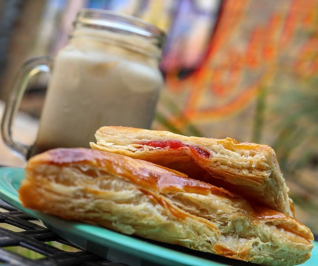 90 Miles Cuban Cafe | cafe | 3333 W Touhy Ave, Lincolnwood, IL 60712, USA | 8476792822 OR +1 847-679-2822