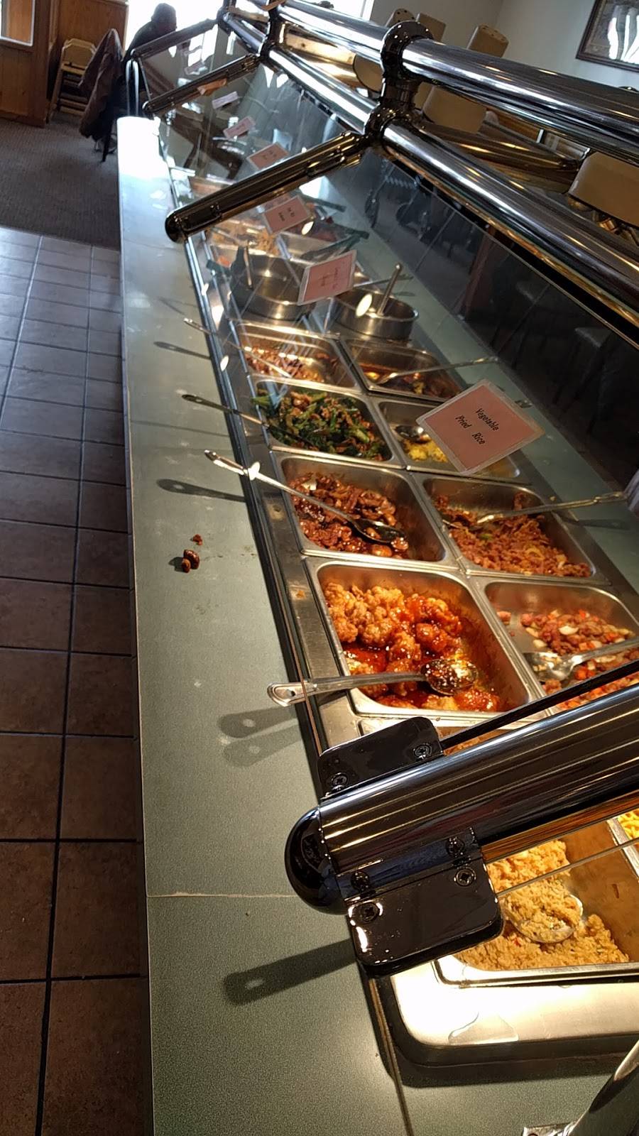 Great Dragon Buffet | restaurant | 3911 Center Point Rd NE, Cedar Rapids, IA 52402, USA | 3192940397 OR +1 319-294-0397