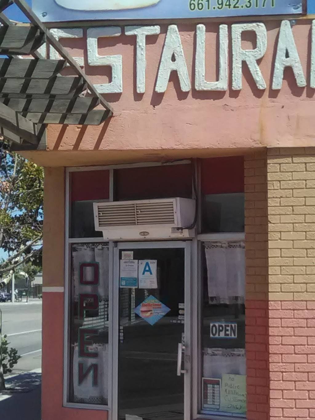 Delicious Burgers | restaurant | 44652 Sierra Hwy, Lancaster, CA 93534, USA | 6619423171 OR +1 661-942-3171