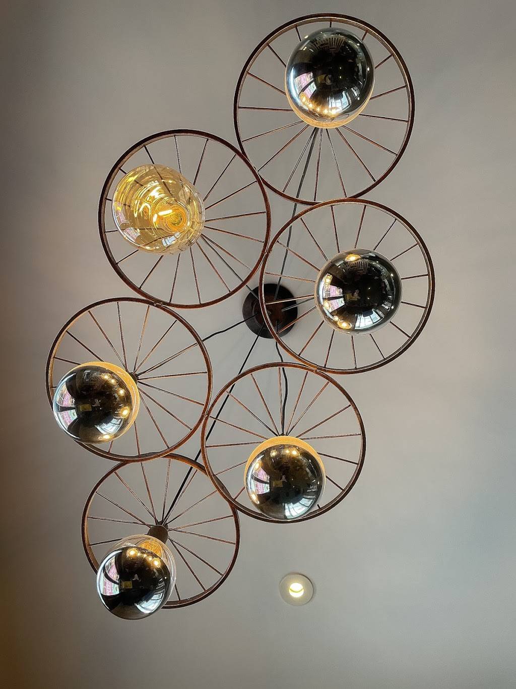 Trinity Street Food | restaurant | 5709 Woodway Dr Suite J, Houston, TX 77057, USA | 7134850105 OR +1 713-485-0105