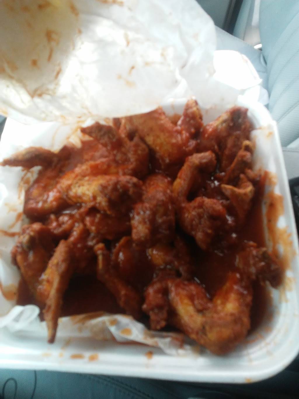 Whitmores Bar-B-Q | restaurant | 20209 Harvard Ave, Warrensville Heights, OH 44122, USA | 2167523960 OR +1 216-752-3960