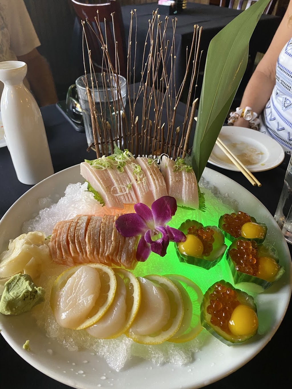 Hoshi sushi | restaurant | 6516 Superior Ave, Sarasota, FL 34231, USA | 9419238888 OR +1 941-923-8888