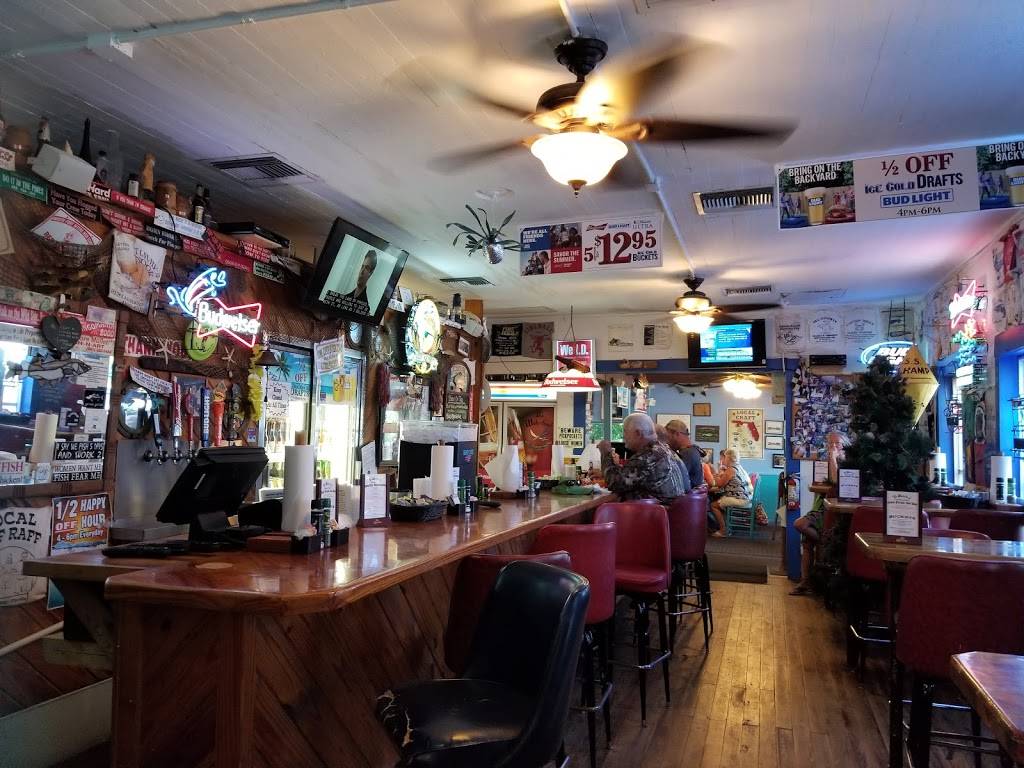 The Waterfront Restaurant & Marina | restaurant | 2131 Oleander St, St James City, FL 33956, USA | 2392830592 OR +1 239-283-0592