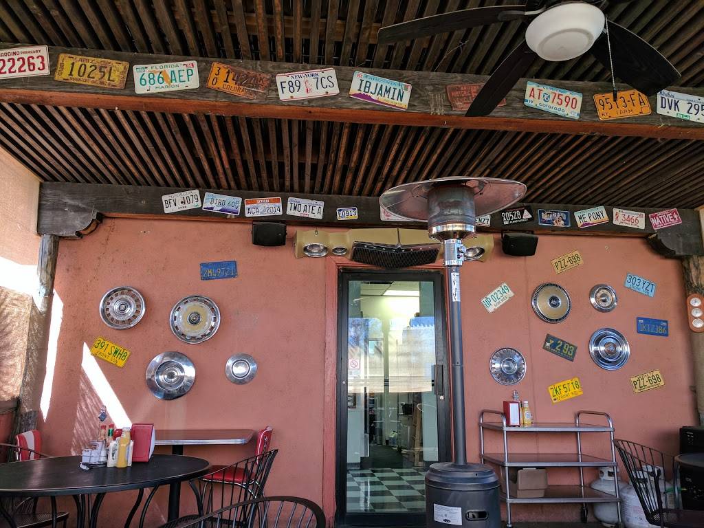 Nickels Diner | restaurant | 1060 Yavapai Dr Suite 1, Rio Rico, AZ 85648, USA | 5202811040 OR +1 520-281-1040