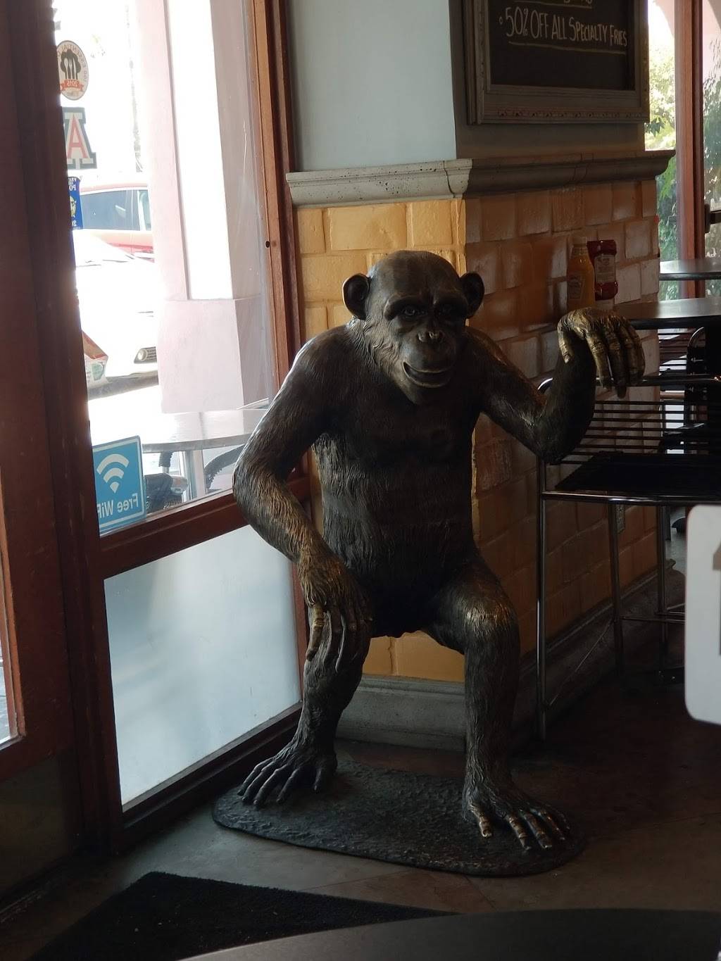 Monkey Burger | restaurant | 5350 E Broadway Blvd #128, Tucson, AZ 85711, USA | 5205149797 OR +1 520-514-9797