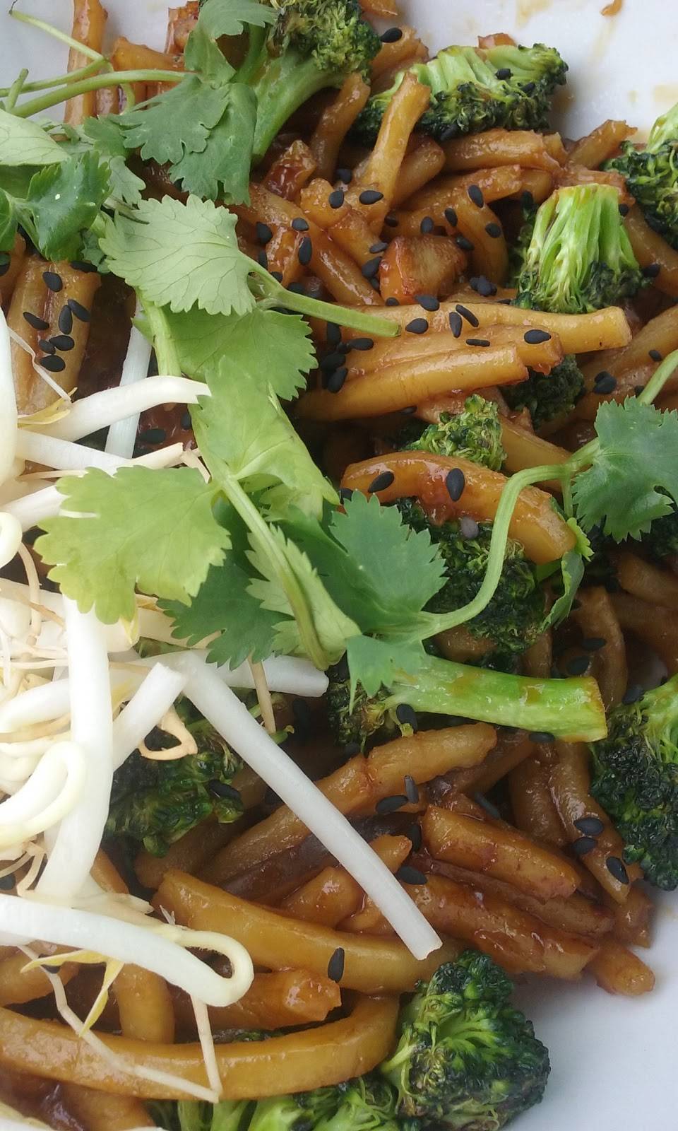 Noodles and Company | restaurant | 1416 W McGalliard Rd, Muncie, IN 47304, USA | 7652889900 OR +1 765-288-9900