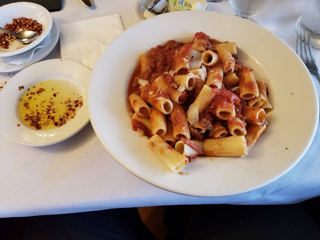 Spiritos Restaurant Banquets and Catering | restaurant | 1418 Plainfield Pike, Cranston, RI 02920, USA | 4014344435 OR +1 401-434-4435