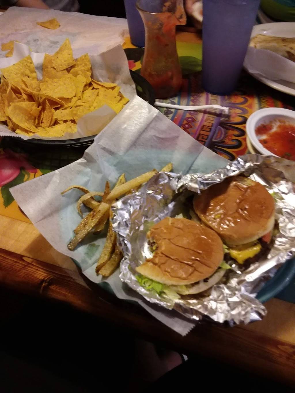 The Charro Mexican Grill | restaurant | 440 N Grundy Quarles Hwy B, Gainesboro, TN 38562, USA | 9312685006 OR +1 931-268-5006