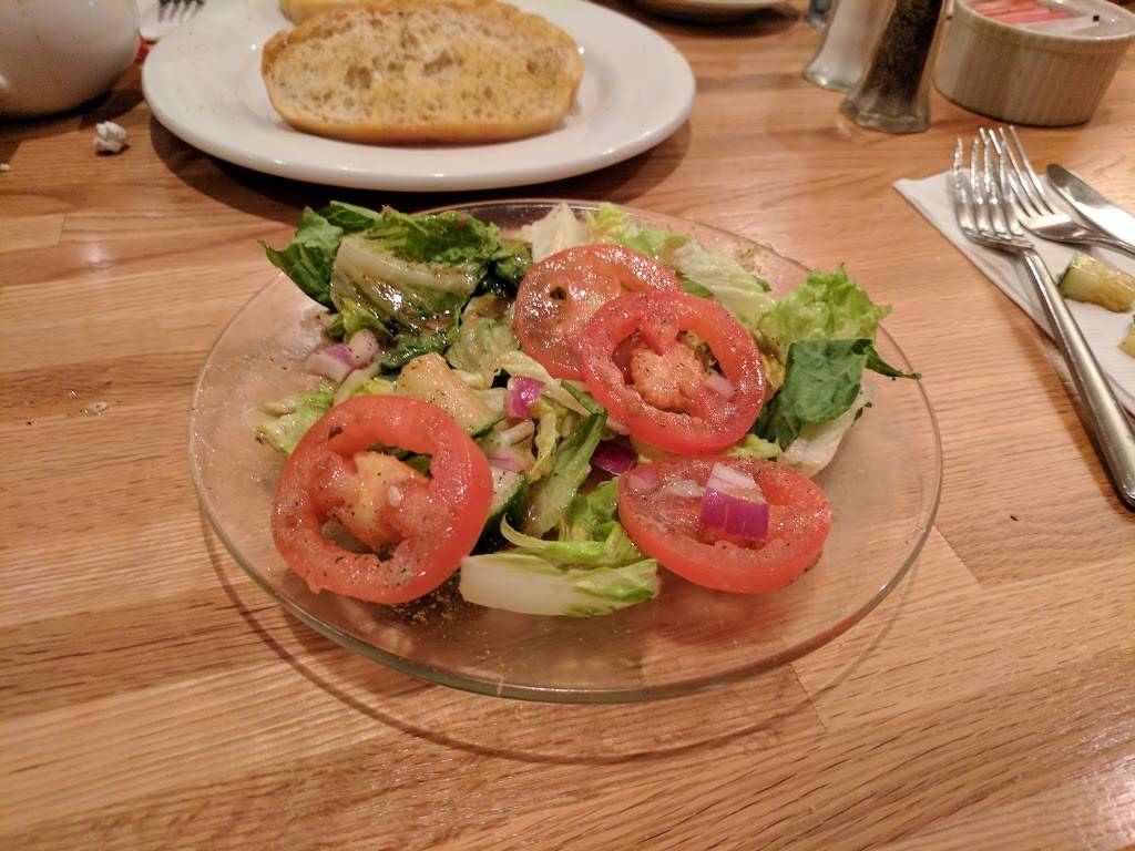 Ezios Italian Restaurant | restaurant | 182 S Broadway Ave, Salem, OH 44460, USA | 3303373872 OR +1 330-337-3872