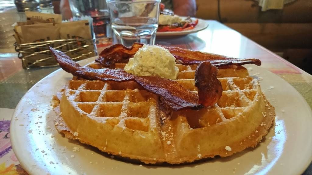 Log Cabin Ice Cream | restaurant | 8692 N Lake Blvd, Kings Beach, CA 96143, USA | 5305467109 OR +1 530-546-7109