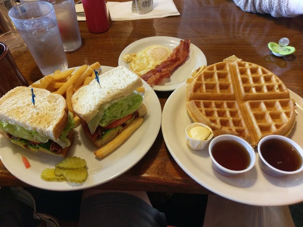 Dick Churchs Restaurant | restaurant | 2698 Newport Blvd, Costa Mesa, CA 92627, USA | 9496467763 OR +1 949-646-7763