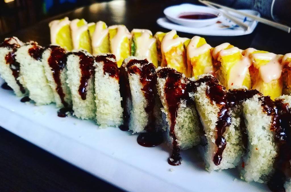 Yumi Sushi Bar | restaurant | 400 Selby Ave, St Paul, MN 55102, USA | 6512076810 OR +1 651-207-6810